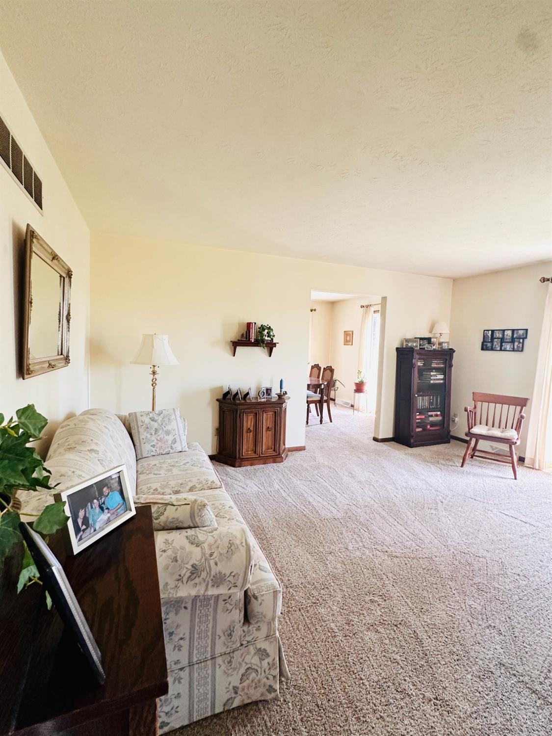 2710 Nichols Road Hamilton, OH 45013 - Photo 4 of 18