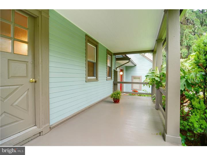 916 South Providence Road Wallingford, PA 19086 - Photo 2 of 18 Porch