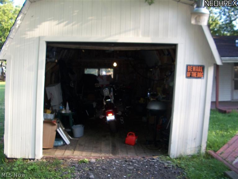311 South Leavitt Road Leavittsburg, OH 44430 - Photo 6 of 15