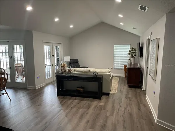 $1,995 | 6268 Sandpipers Drive, Lakeland, FL 33809