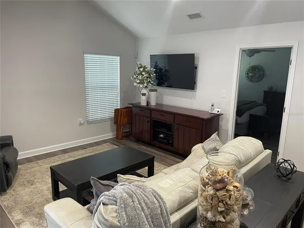 $1,995 | 6268 Sandpipers Drive, Lakeland, FL 33809