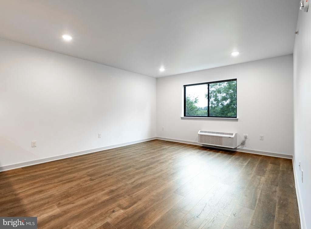 8327 Ridge Avenue, Unit 306 Philadelphia, PA 19128 - Photo 2 of 7