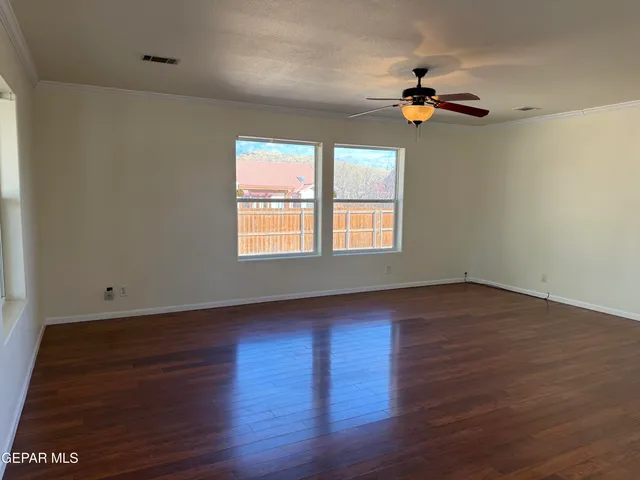 $335,000 | 300 East Stockton Avenue, Alpine, TX 79830