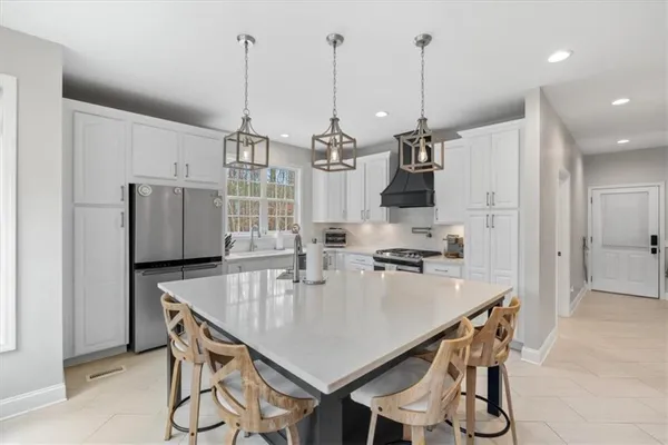 $649,900 | 101 Southbend Drive, Carrollton, GA 30116