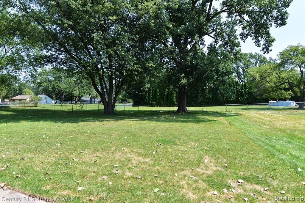 4624 Rochester Road, Unit 2 Royal Oak, MI 48073 - Photo 27 of 30