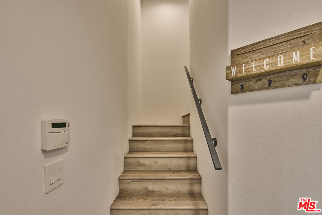 6465 Zuma View Place, Unit 163 Malibu, CA 90265 - Photo 23 of 26 a view of entryway