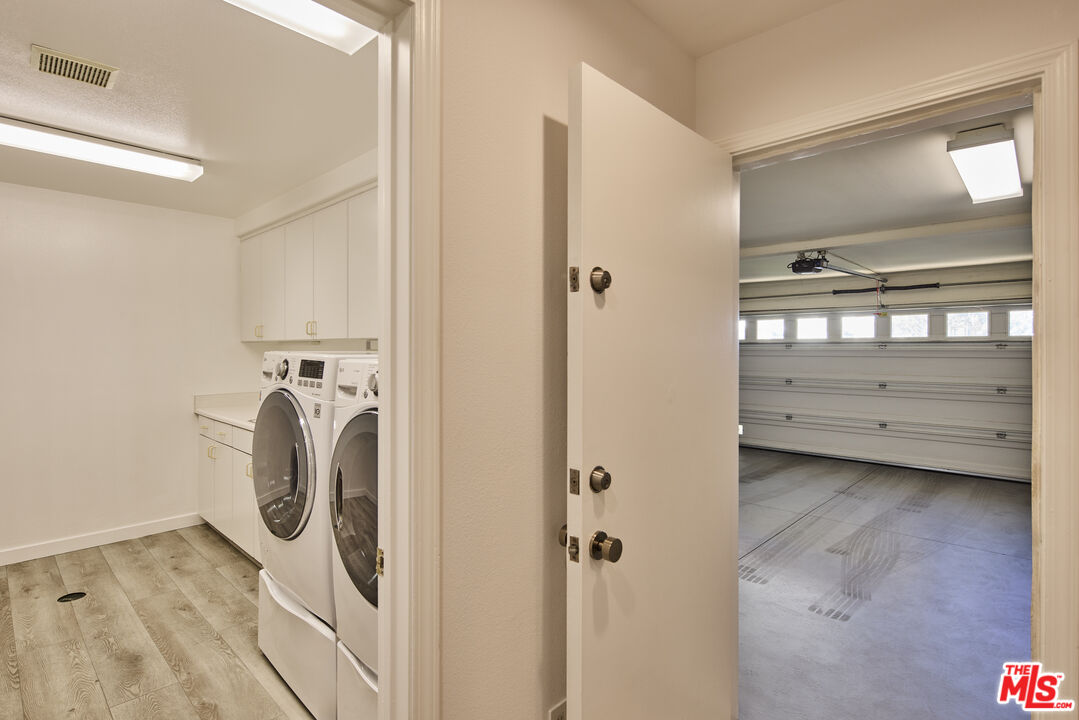 6465 Zuma View Place, Unit 163 Malibu, CA 90265 - Photo 24 of 26 a view of walk in closet