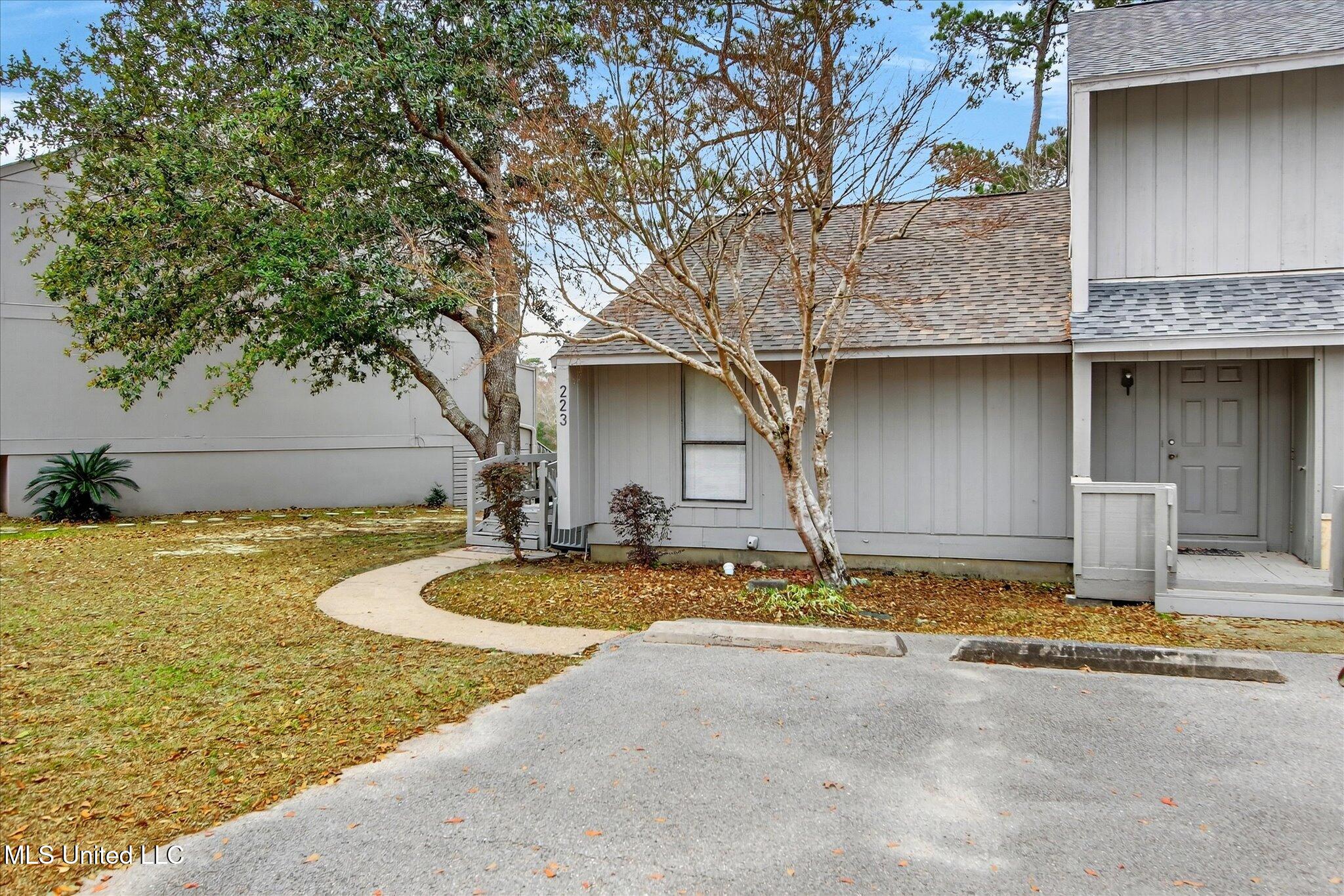 223 Highpoint Drive Diamondhead, MS 39525 - Photo 1 of 27 03-003