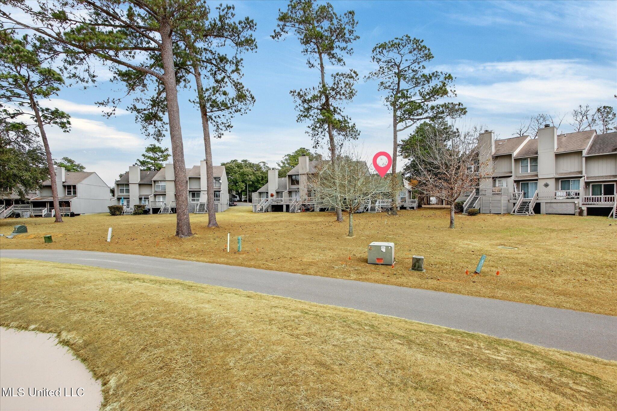 223 Highpoint Drive Diamondhead, MS 39525 - Photo 15 of 25 34-035