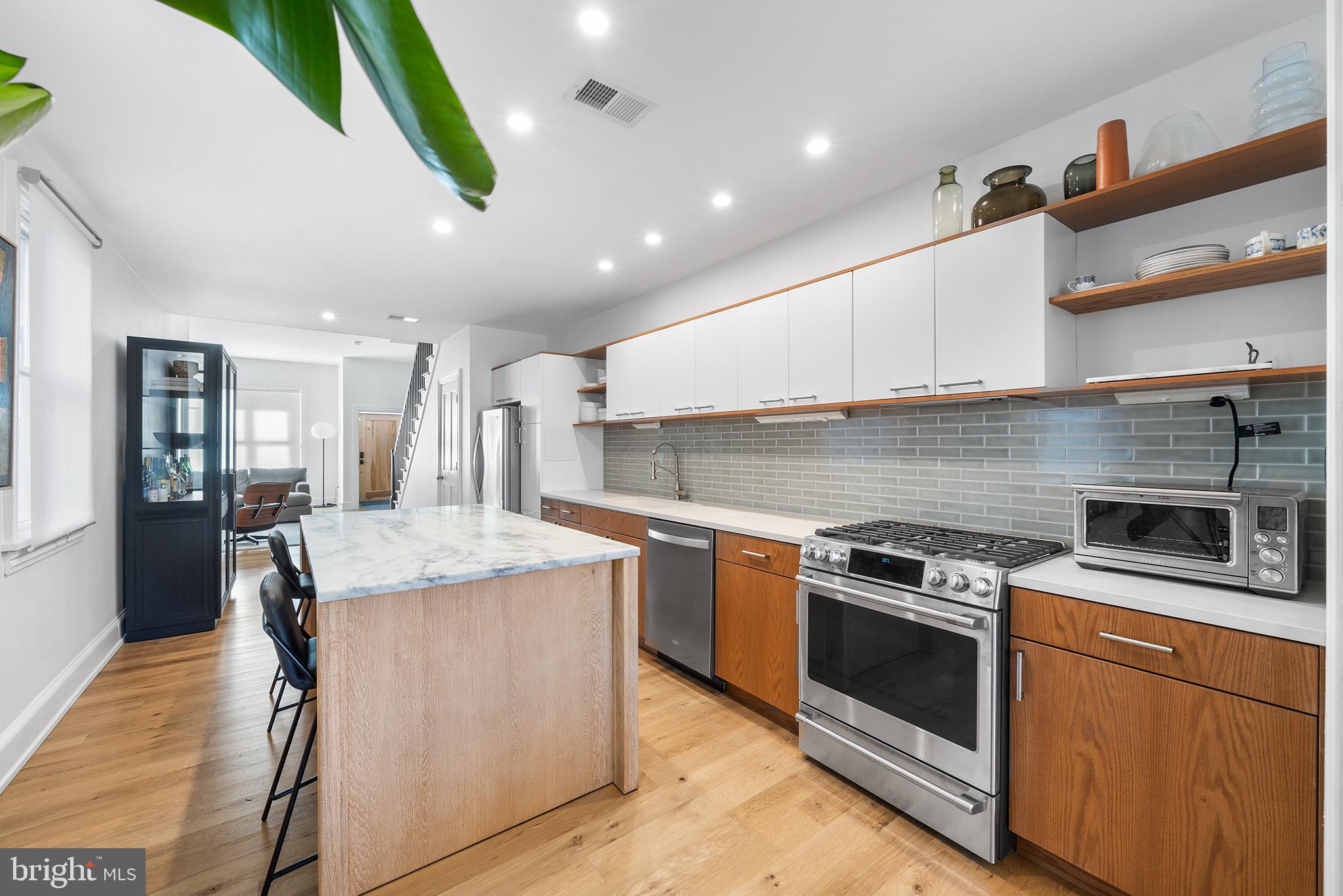 1509 Reed Street Philadelphia, PA 19146 - Photo 13 of 34