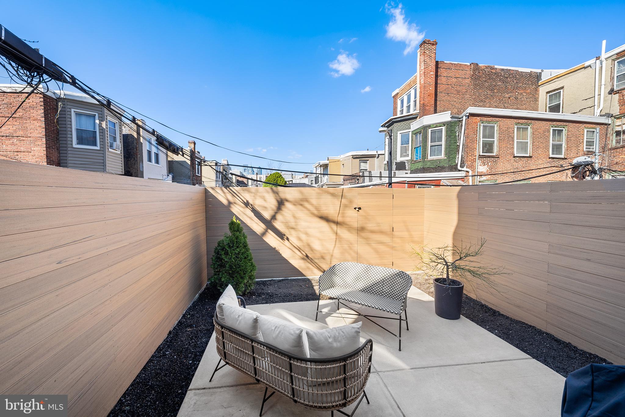 1509 Reed Street Philadelphia, PA 19146 - Photo 17 of 34 1st Flr Patio