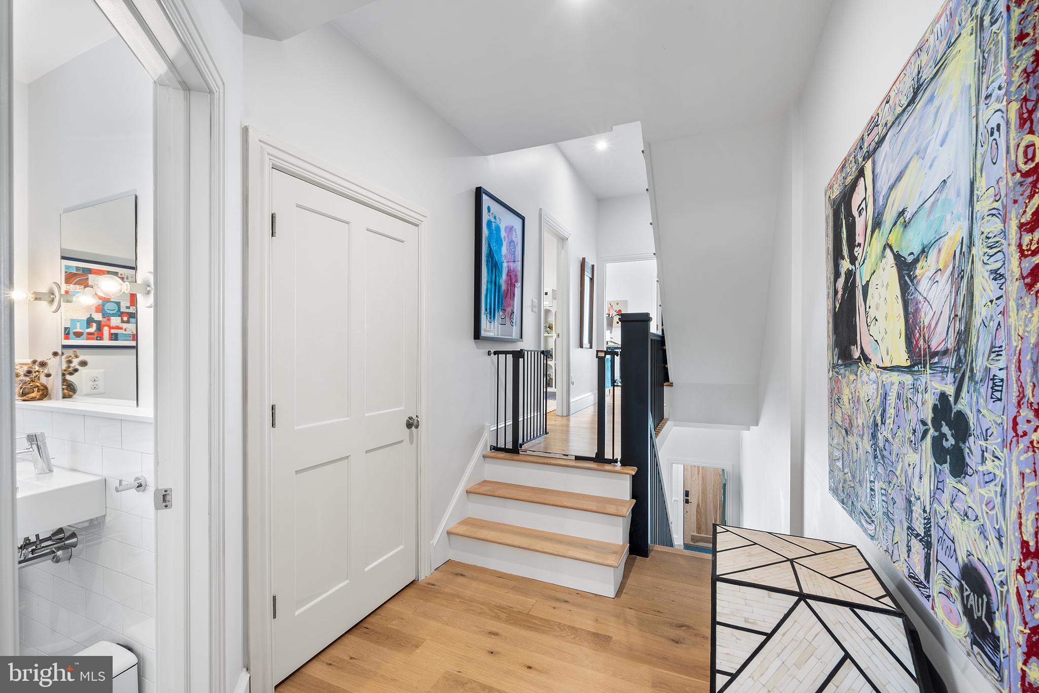 1509 Reed Street Philadelphia, PA 19146 - Photo 18 of 34 2nd Flr Landing