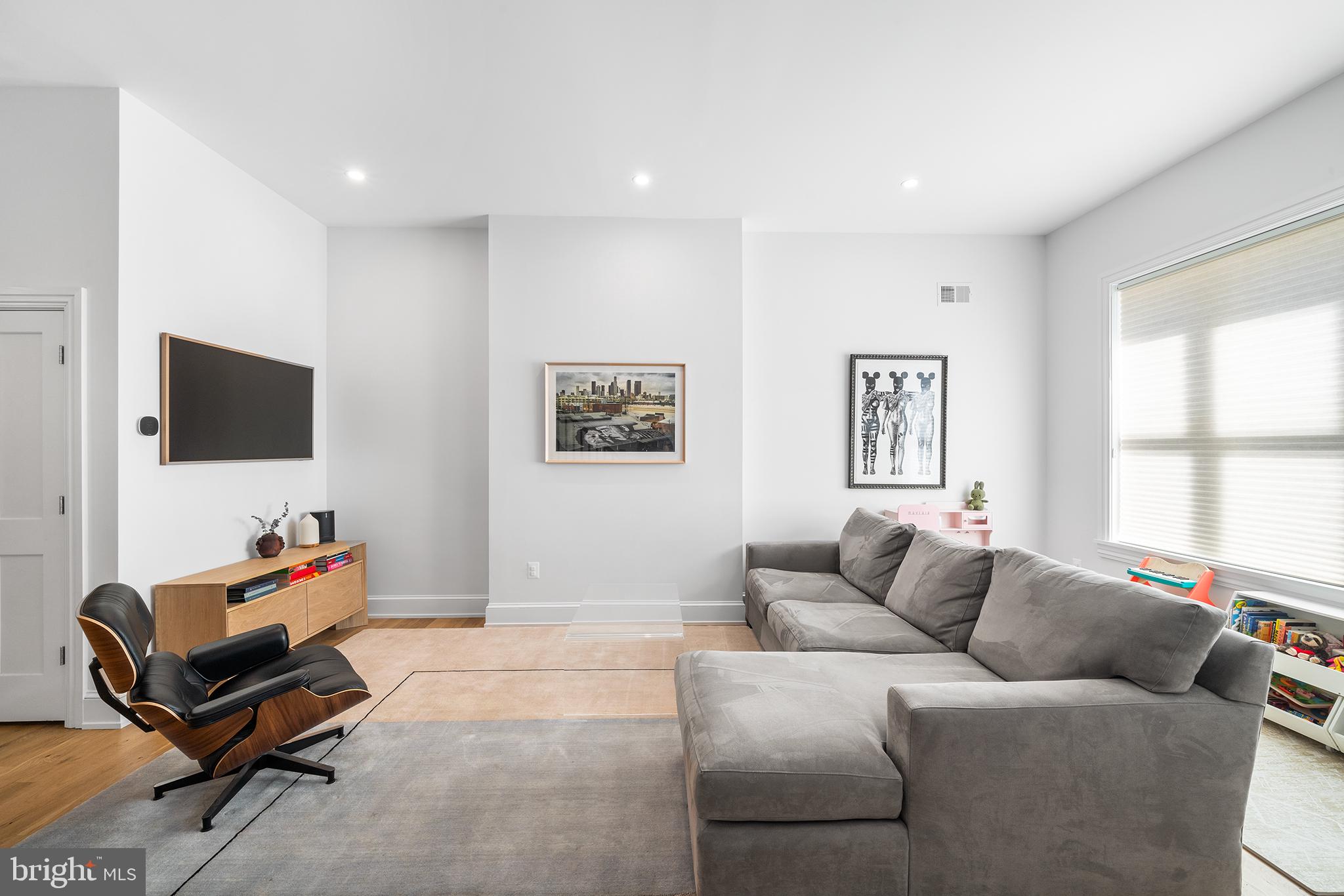 1509 Reed Street Philadelphia, PA 19146 - Photo 6 of 34