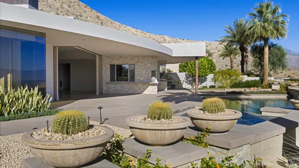 $3,890,000 | 30 Hillcrest Drive, Rancho Mirage, CA 92270