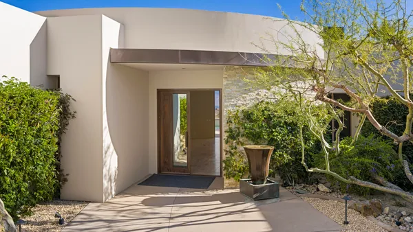 $3,890,000 | 30 Hillcrest Drive, Rancho Mirage, CA 92270