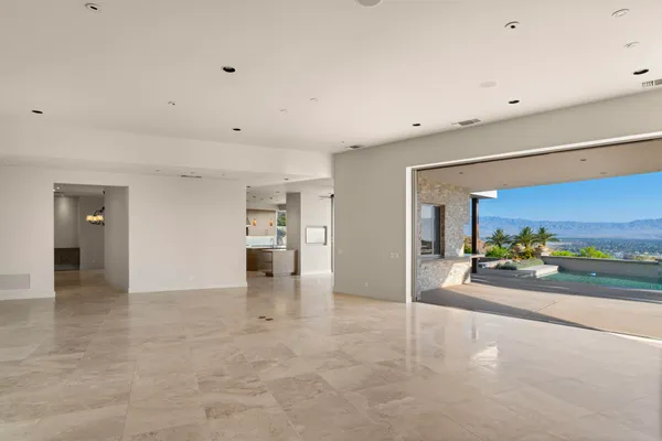 $3,890,000 | 30 Hillcrest Drive, Rancho Mirage, CA 92270