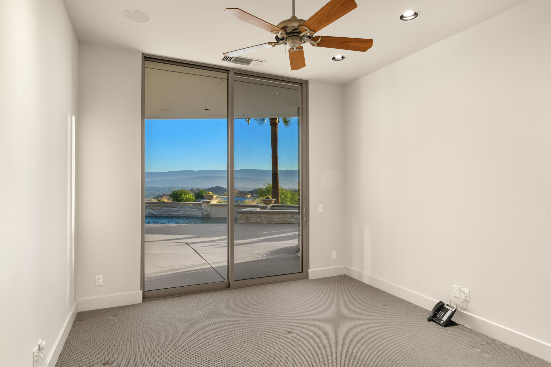 30 Hillcrest Drive Rancho Mirage, CA 92270 - Photo 36 of 79 a view of room with a ceiling fan