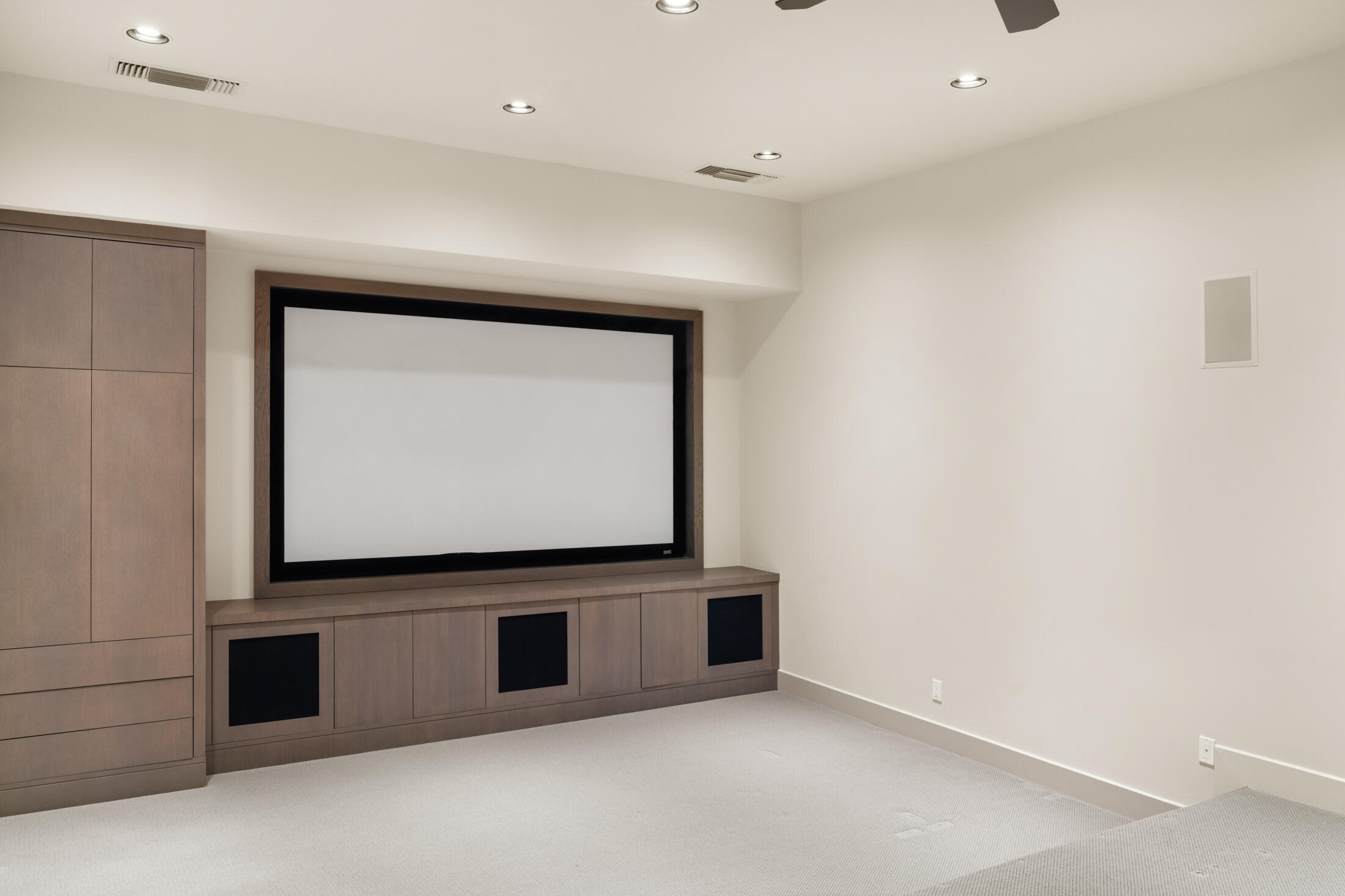 30 Hillcrest Drive Rancho Mirage, CA 92270 - Photo 47 of 79 a room with window and flat screen tv