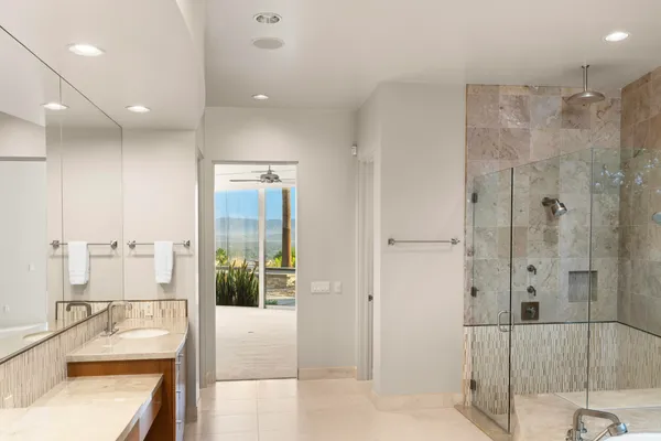 $3,890,000 | 30 Hillcrest Drive, Rancho Mirage, CA 92270