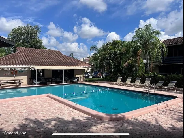 $2,100 | 5332 Northeast 6th Avenue, Unit G12, Oakland Park, FL 33334