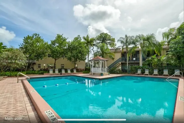 $2,100 | 5332 Northeast 6th Avenue, Unit G12, Oakland Park, FL 33334