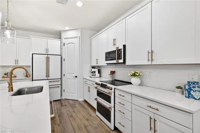 $699,000 | 2318 Tangerine Lane, Naples, FL 34120