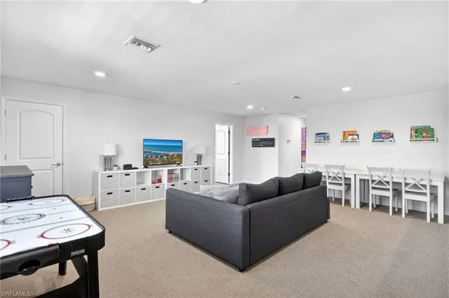 $699,000 | 2318 Tangerine Lane, Naples, FL 34120