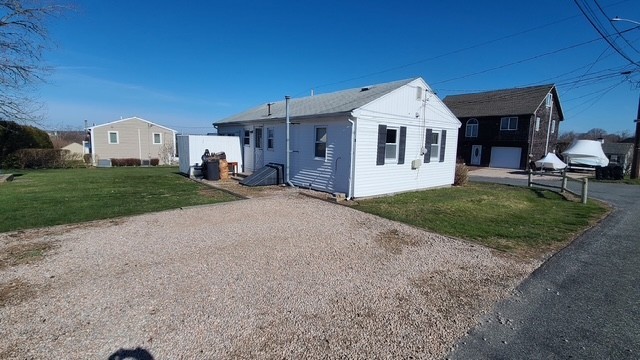 2 Robertson Road Narragansett, RI 02882 - Photo 2 of 10