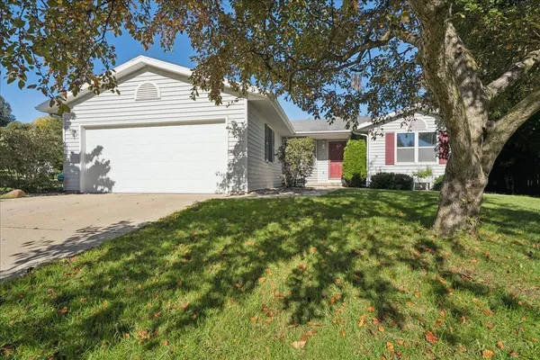 $449,900 | 431 Thomas, Oregon, WI 53575