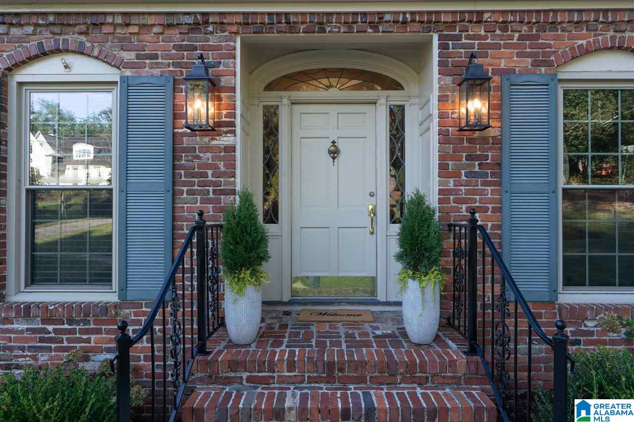 2901 Warrington Road Mountain Brook, AL 35223 - Photo 4 of 48