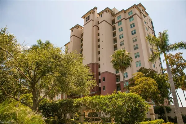 $7,800 | 430 Cove Tower Drive, Unit 1202, Naples, FL 34110