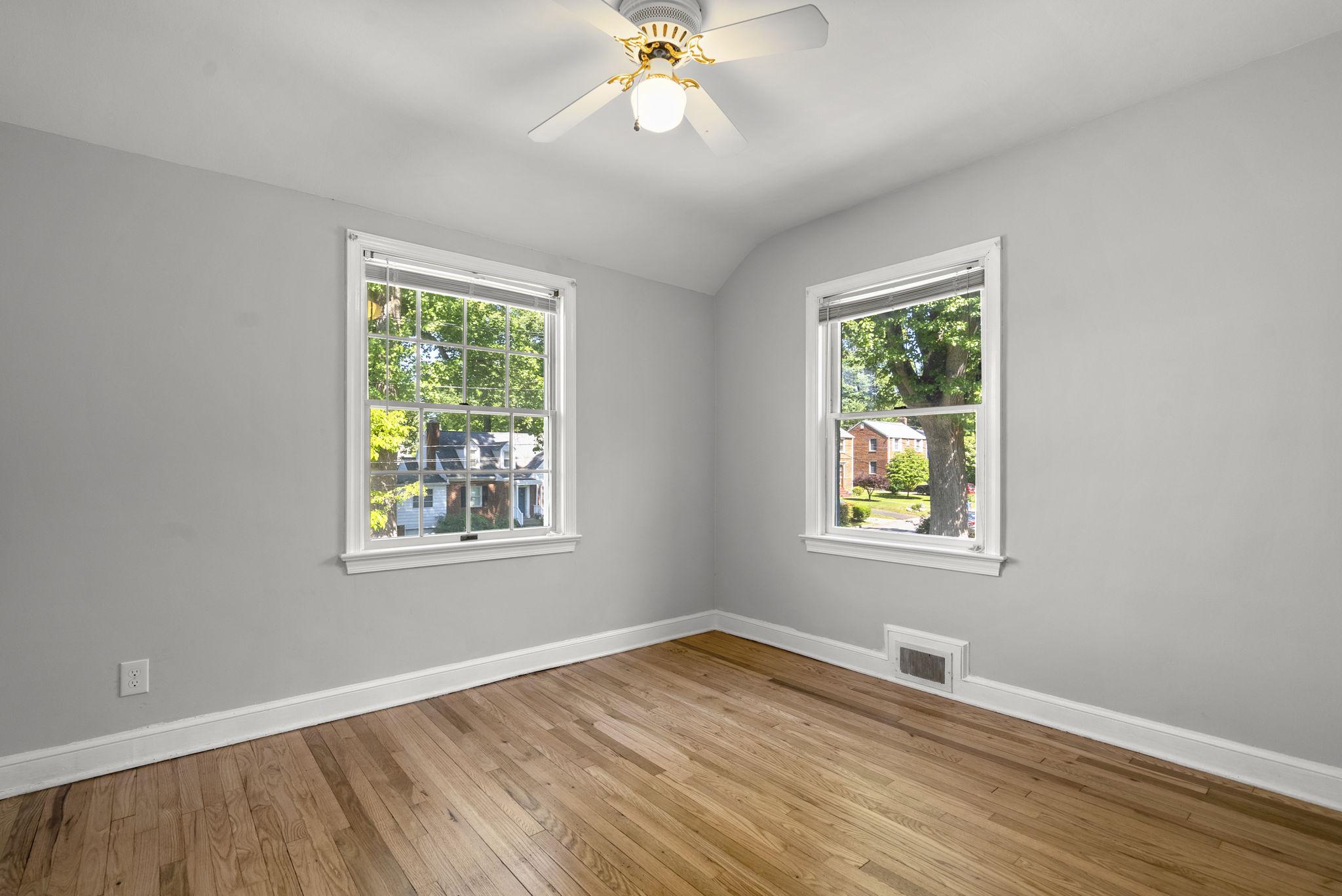 9911 Renfrew Road Silver Spring, MD 20901 - Photo 31 of 49 Bedroom #3 with hardwood floors