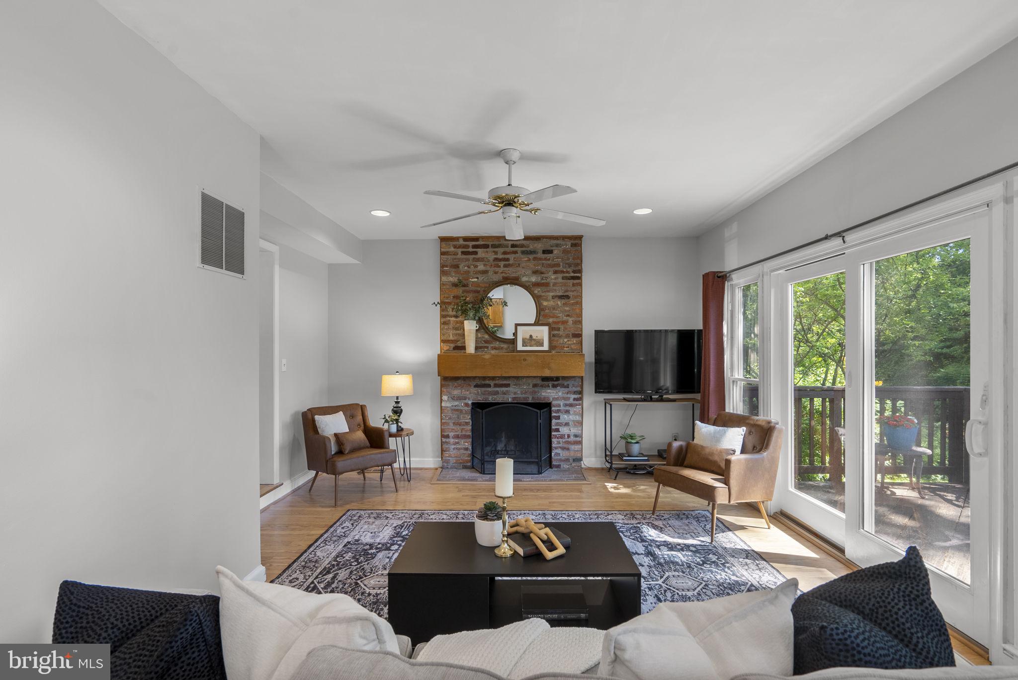 9911 Renfrew Road Silver Spring, MD 20901 - Photo 10 of 49 Cozy living space with natural light.