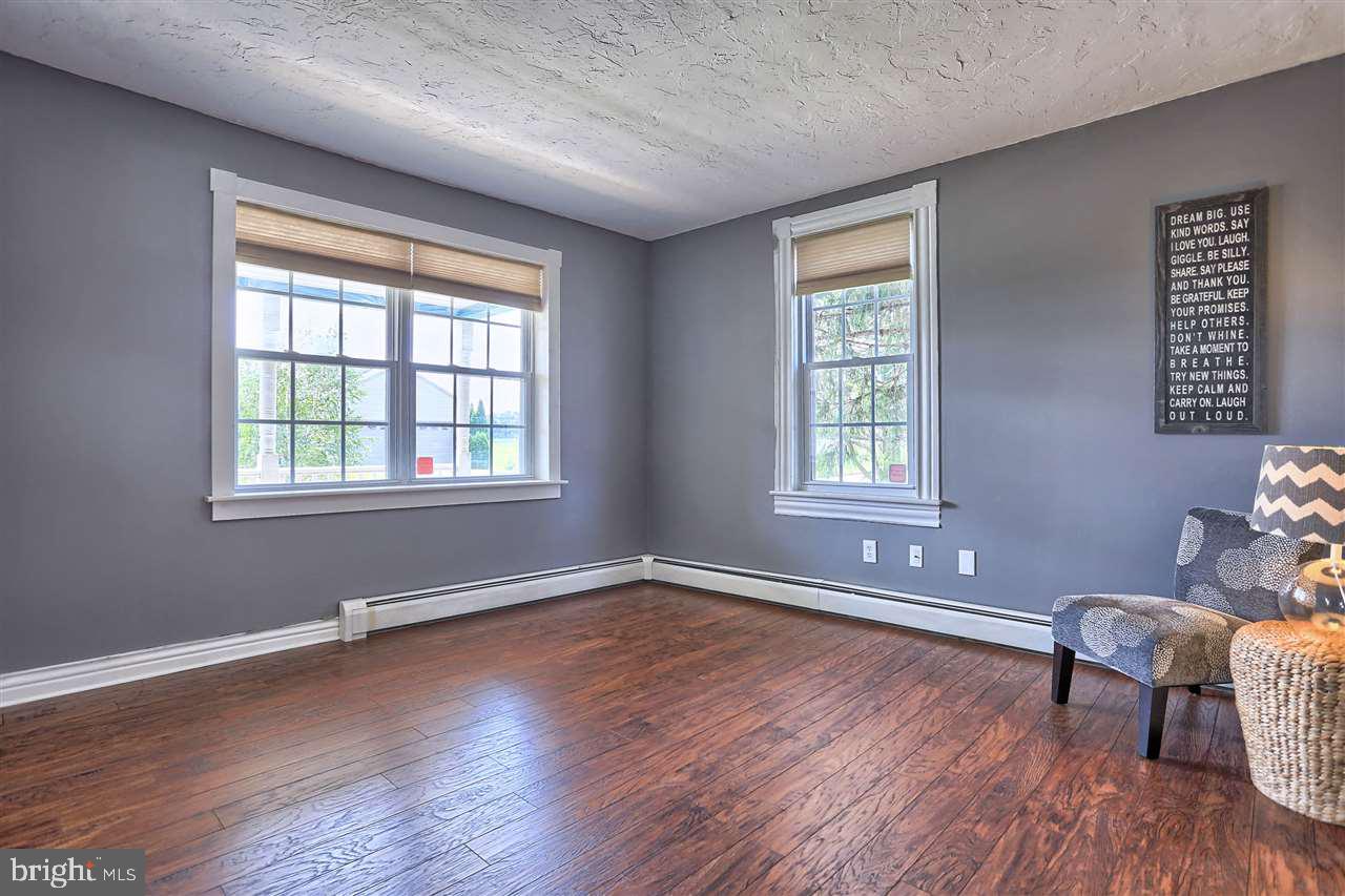 105 Copenhaffer Road York, PA 17404 - Photo 12 of 32 Gallery Image 12
