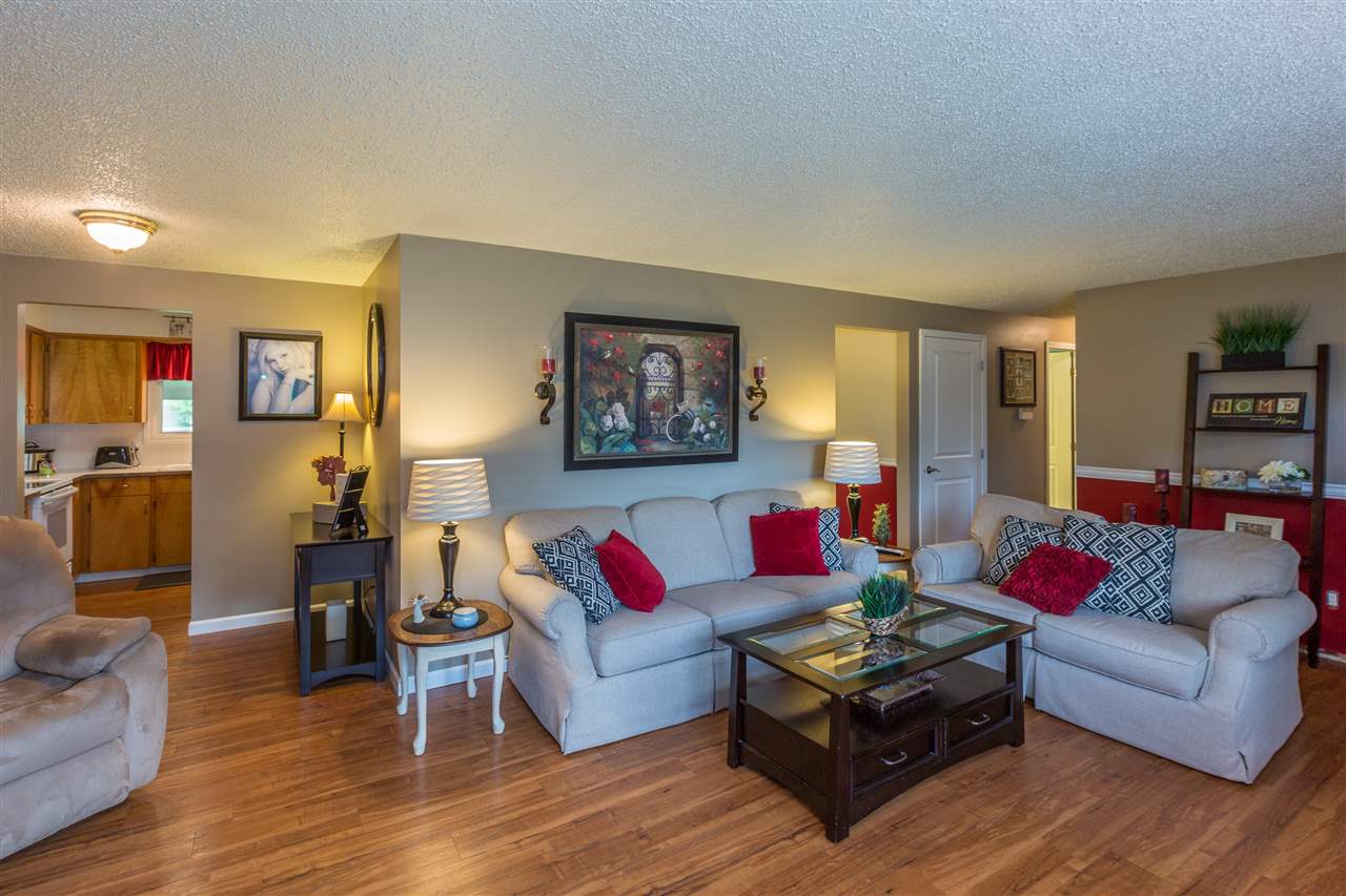 2617 South Bowdish Road Spokane Valley, WA 99206 - Photo 6 of 20 Gallery Image 6