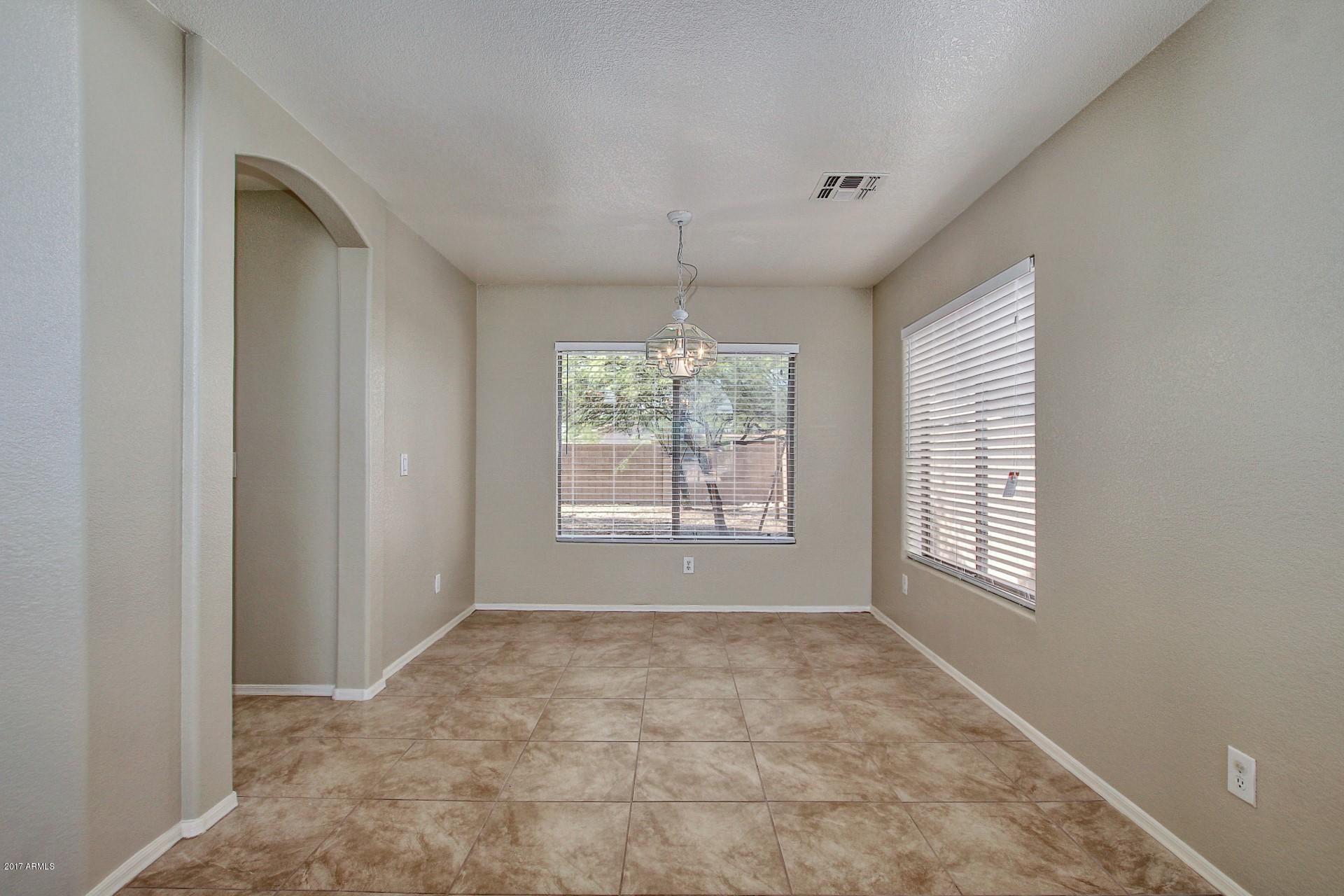 6451 West Crown King Road Phoenix, AZ 85043 - Photo 5 of 34 Dining Room