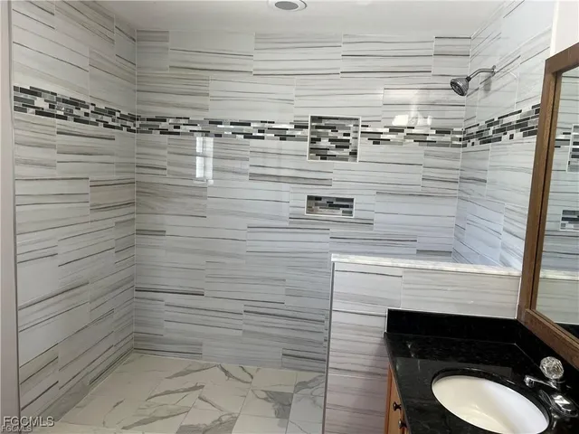 $1,700 | 2910 25th Street West, Lehigh Acres, FL 33971