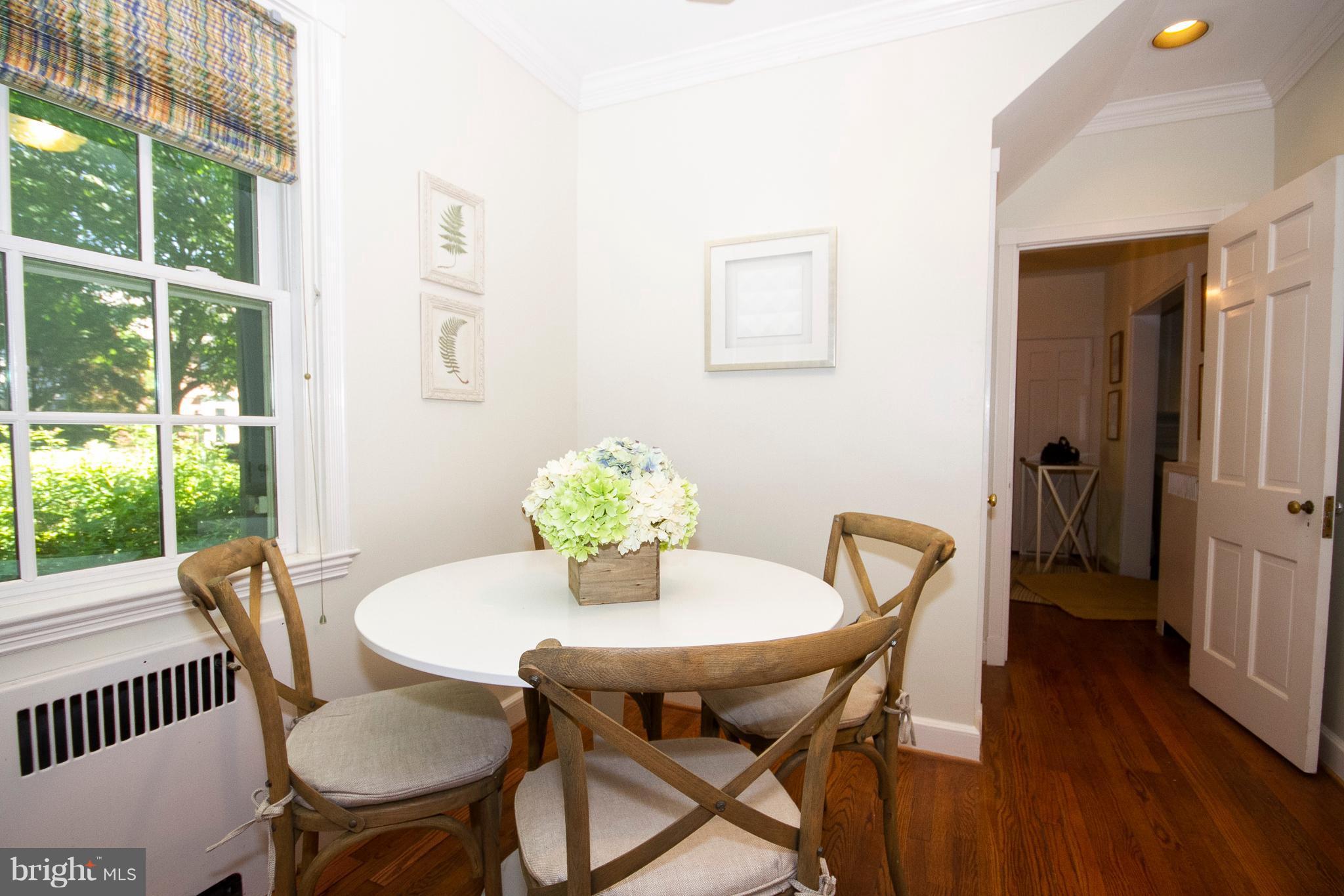 107 Taplow Road Baltimore, MD 21212 - Photo 12 of 30 Delightful breakfast nook in Kitchen.