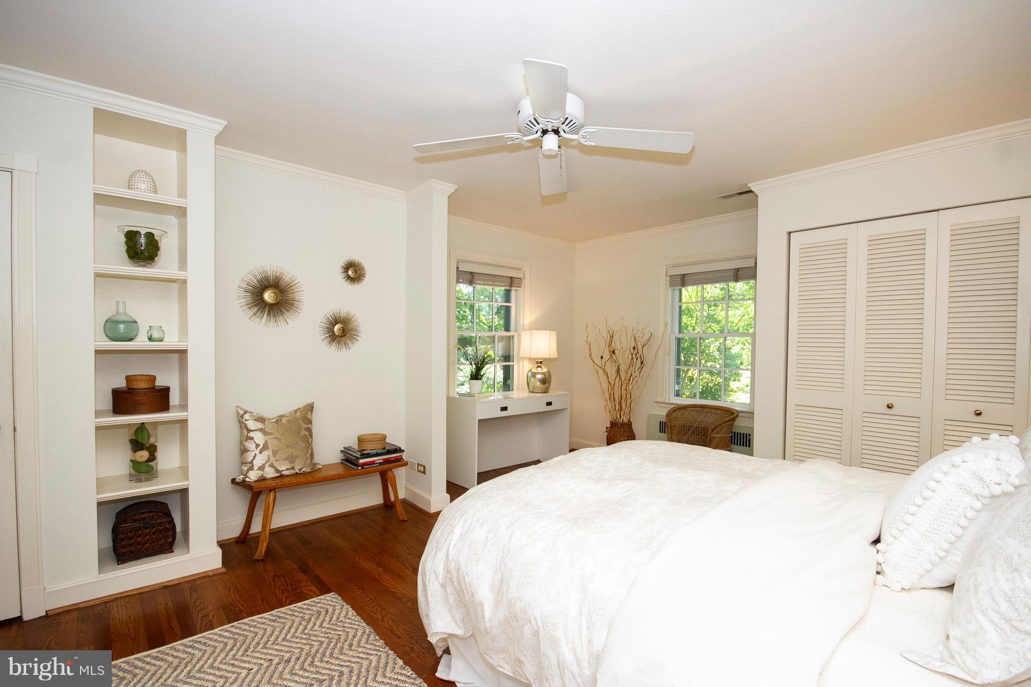 107 Taplow Road Baltimore, MD 21212 - Photo 19 of 30 Built-in bookshelves and nook in Master Bedroom.