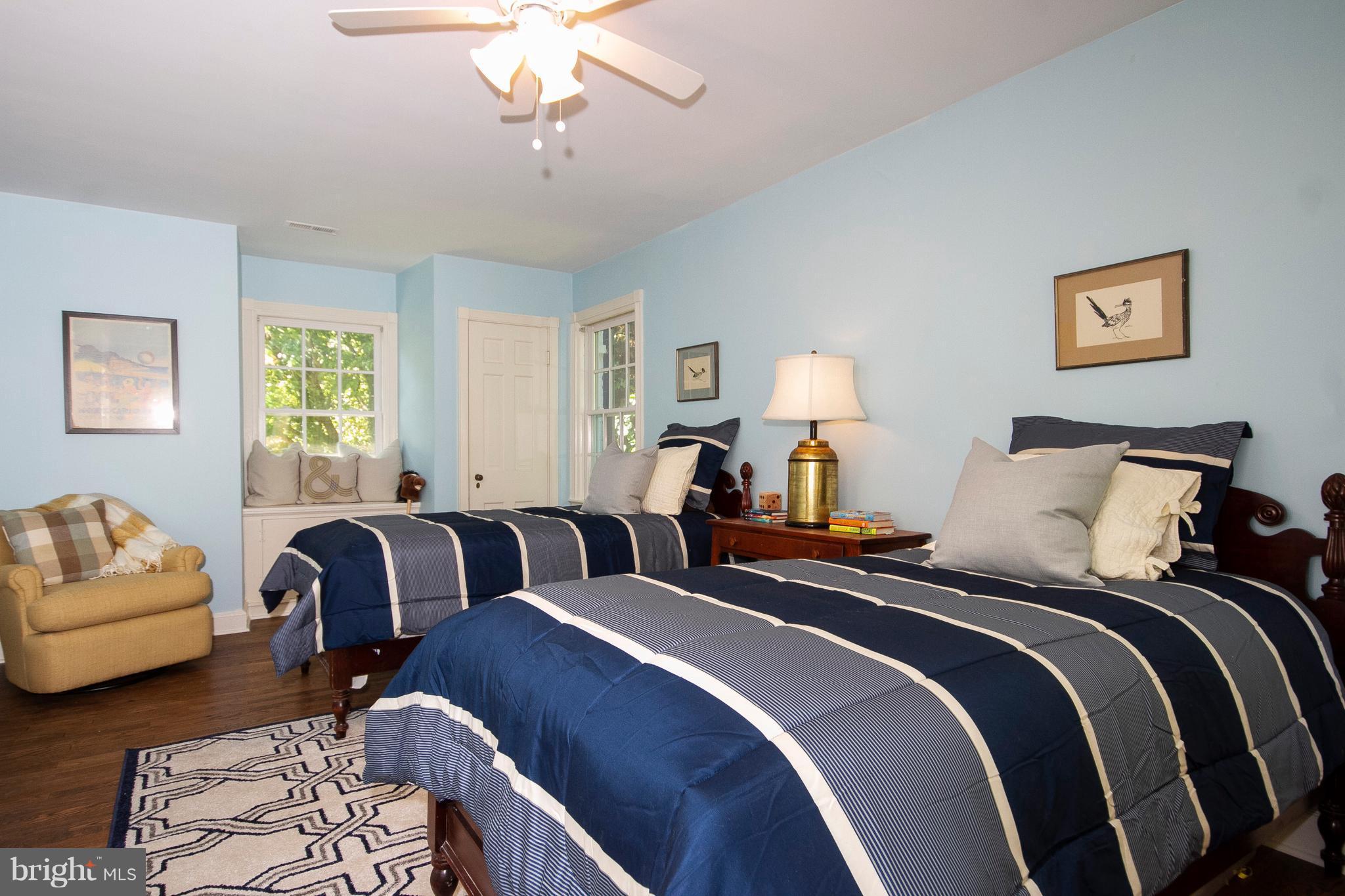 107 Taplow Road Baltimore, MD 21212 - Photo 23 of 30 Bedroom#3 with window seat and hardwood floors