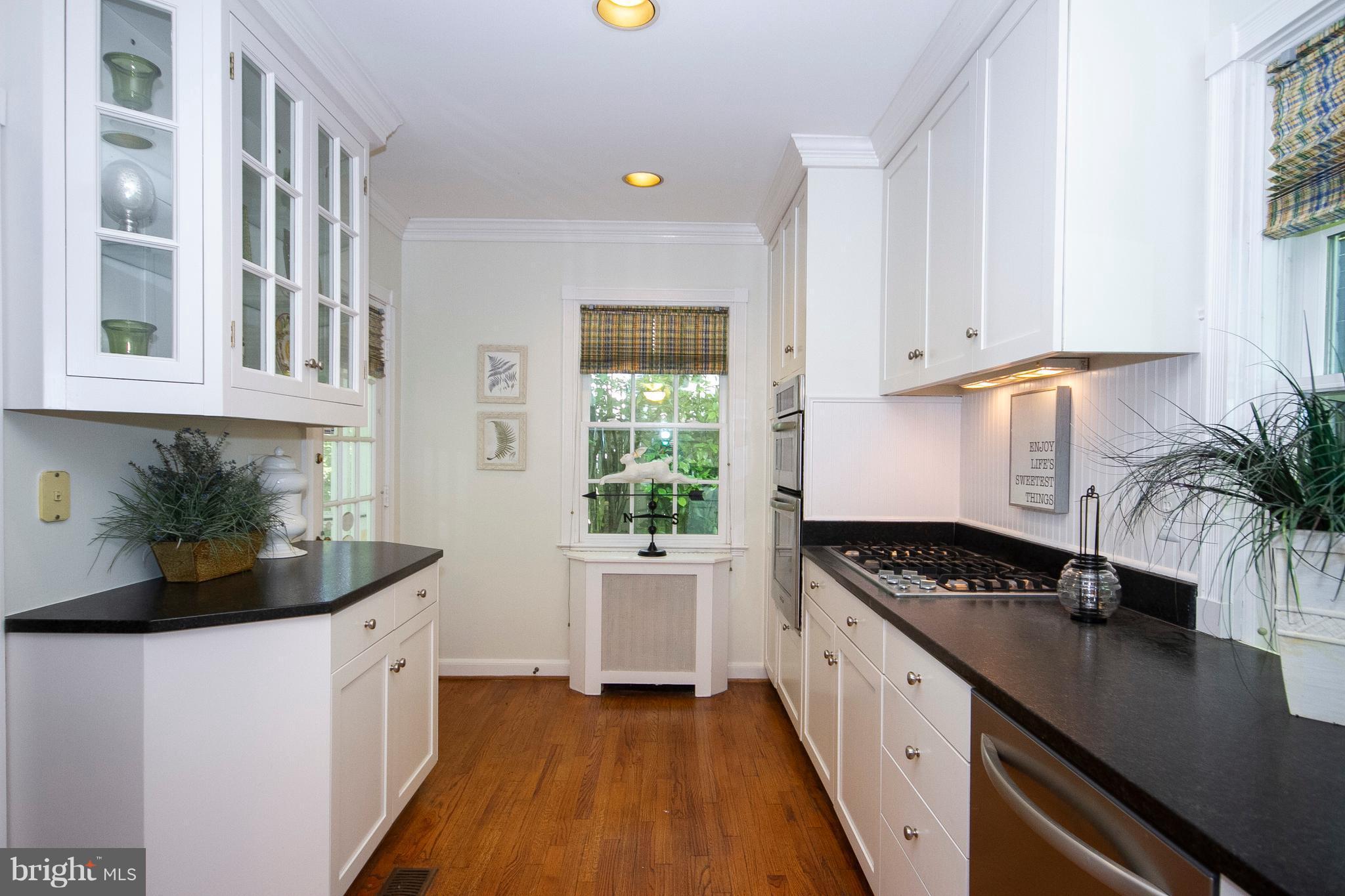 107 Taplow Road Baltimore, MD 21212 - Photo 9 of 30 Kitchen update and streamlined.