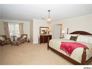 3940 Huckleberry Road Charlotte, NC 28210 - Photo 8 of 16 Gallery Image 8