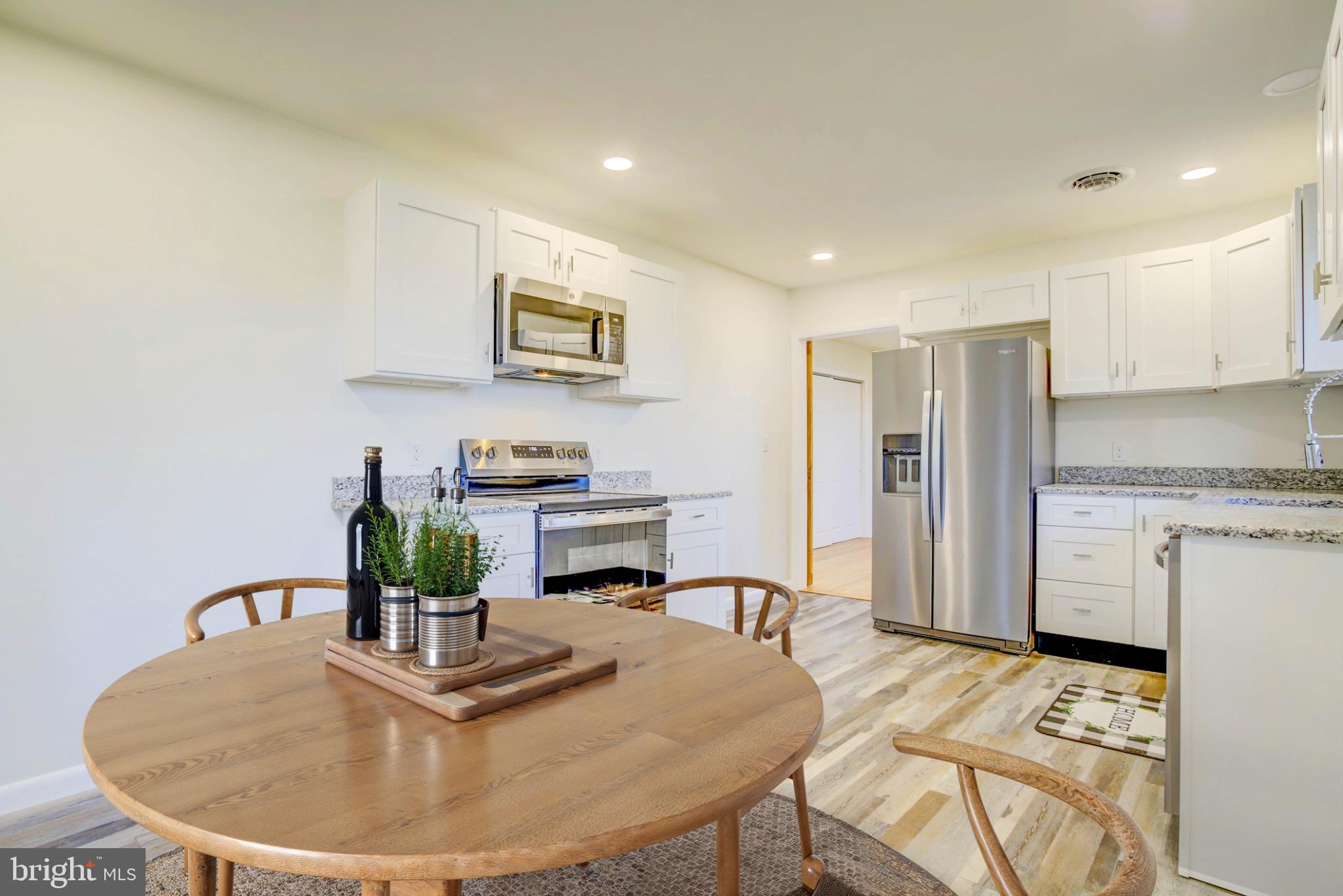 2229 Hudson Road Cambridge, MD 21613 - Photo 5 of 47 Modern kitchen with inviting ambiance.
