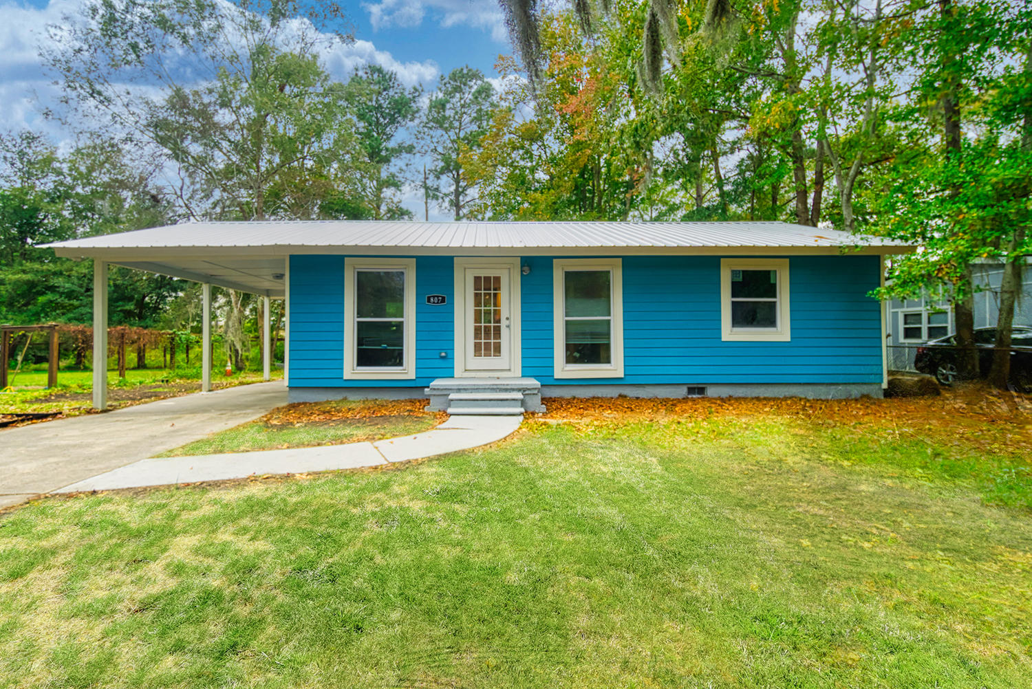 807 Savage Road Charleston, SC 29414 - Photo 1 of 14 Property head on