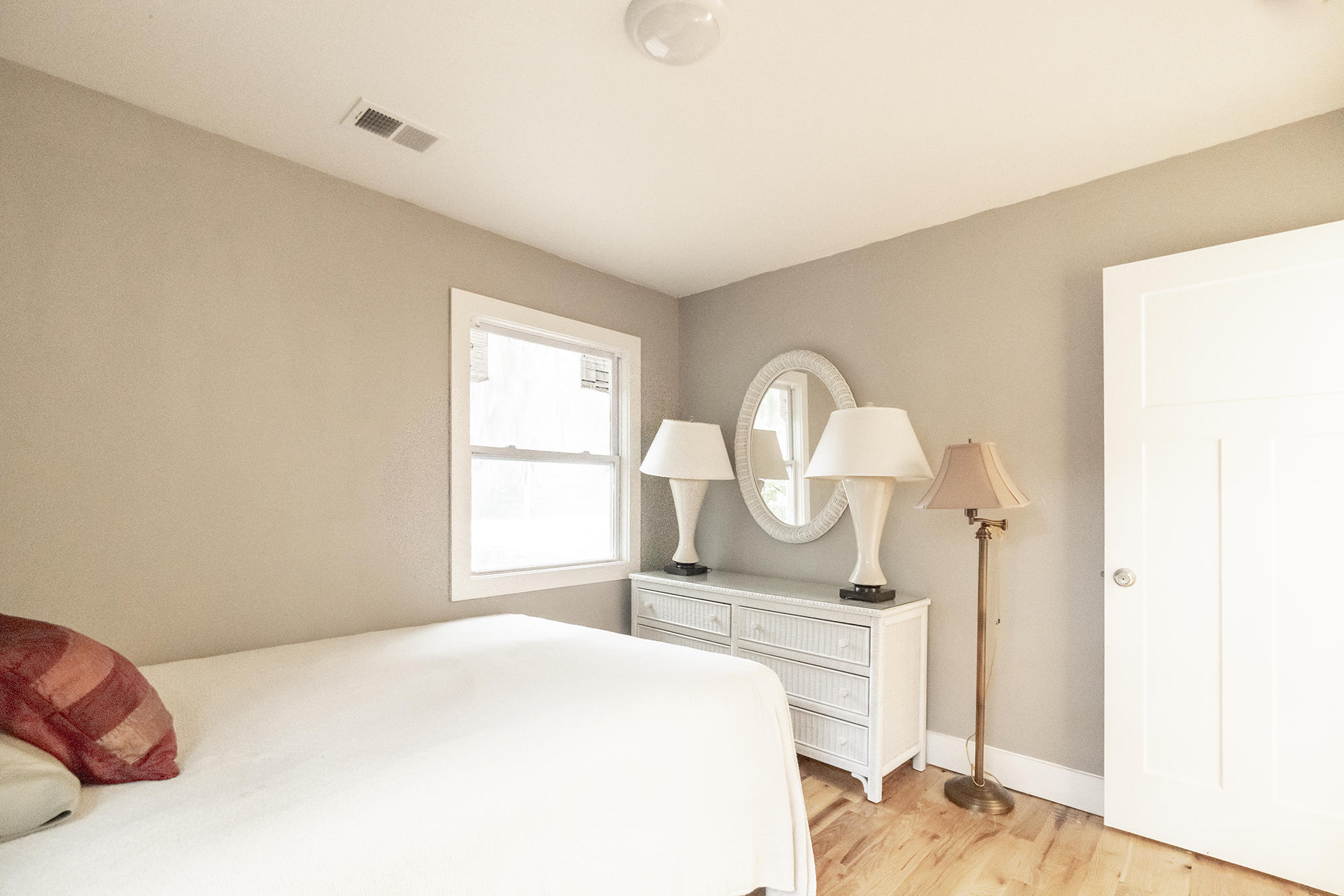 807 Savage Road Charleston, SC 29414 - Photo 12 of 14 guest bedroom angle 2
