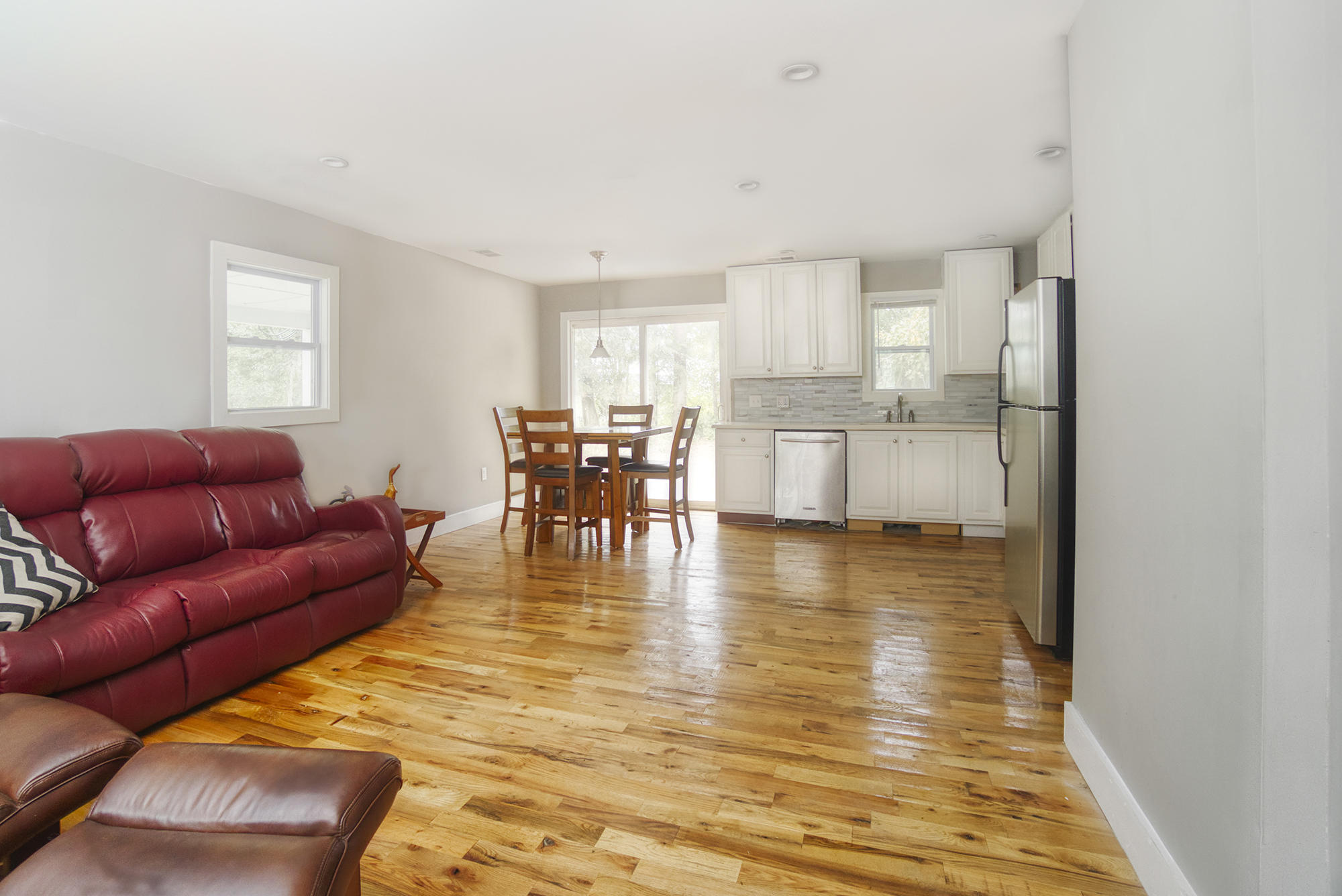 807 Savage Road Charleston, SC 29414 - Photo 4 of 14 living room from front door