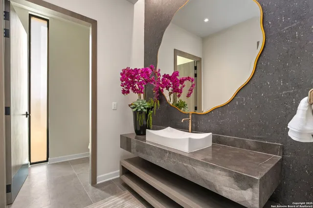 $2,295,000 | 24108 Tres Arroyos, San Antonio, TX 78255