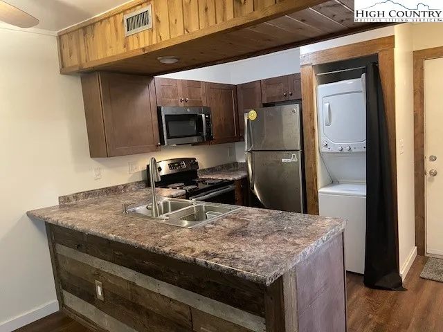 $315,000 | 229 East King Street, Unit 24, Boone, NC 28607