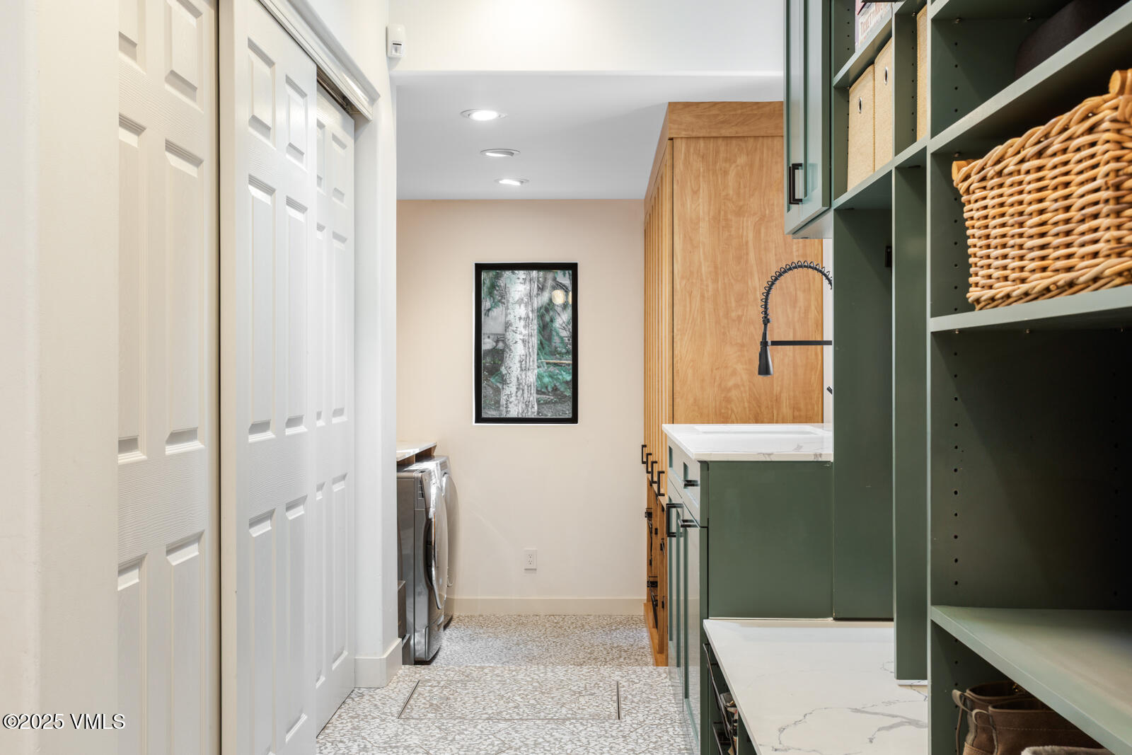 161 Stagecoach Road Edwards, CO 81632 - Photo 38 of 48 a bathroom with a sink a toilet and shower