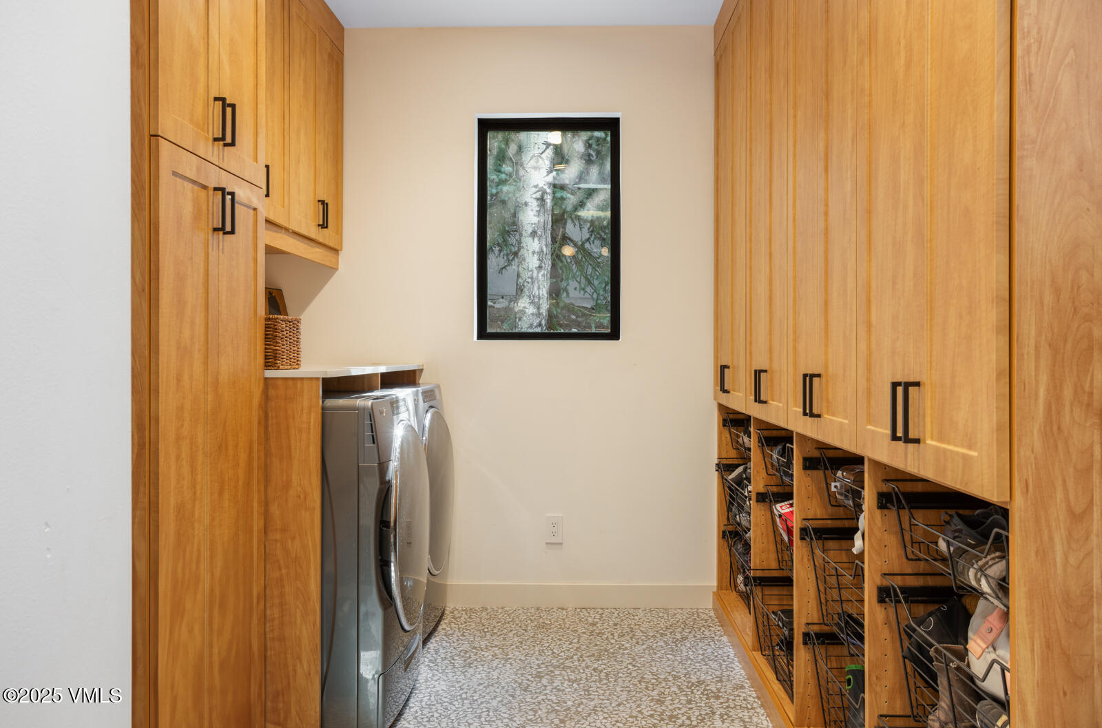 161 Stagecoach Road Edwards, CO 81632 - Photo 39 of 48 a view of an entryway with wooden floor